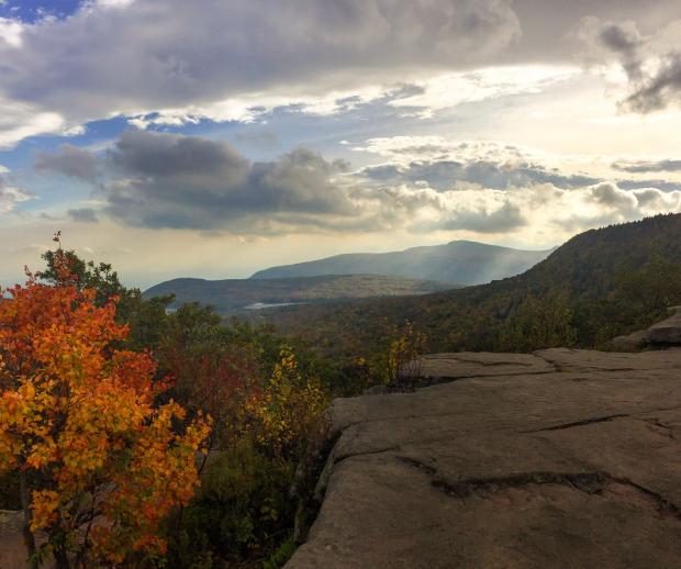 Catskill North Point viewpoint along the Escarpment Trail/Long Path. Photo by Heather Darley.